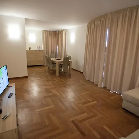 Magellano Attico